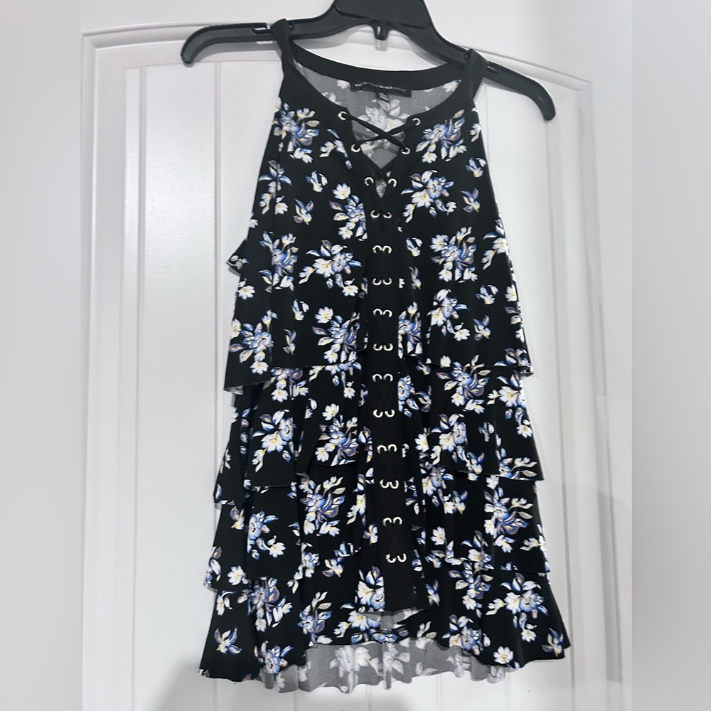 White House Black Market Black Floral Tiered Lace-Up Tank